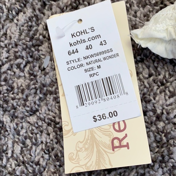 off the shoulder flower top - Picture 2 of 3